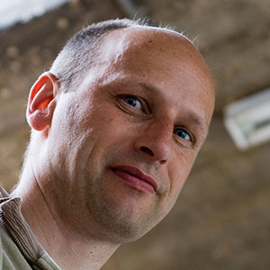 Aernout Mik