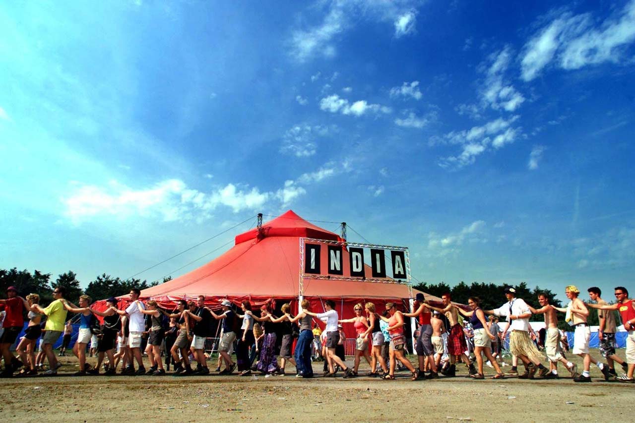 Polonaise buiten de India-tent